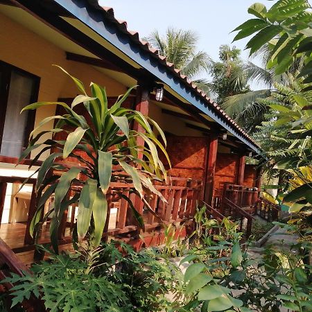 Sayyaphone Guesthouse Thakho Exterior foto